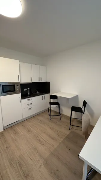 Exklusive, neuwertige 1-Zimmer-Wohnung mit EBK in Berlin — photo 1